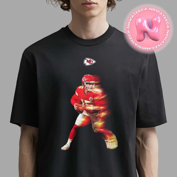 Patrick Mahomes From Kansas City Chiefs Wallpapers Just In Time For Kickoff NFL Unisex T-Shirt