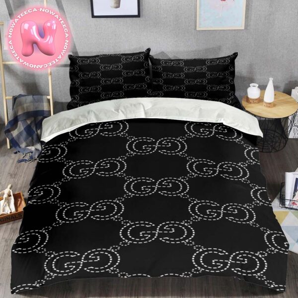 Gucci Black Big Logo With Vintage Monogram Background Bedding Set