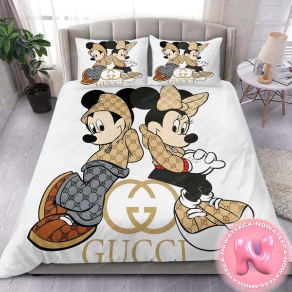 Gucci Logo With Mickey Mouse And Minnie Mouse Vintage Monogram Background Bedding Set