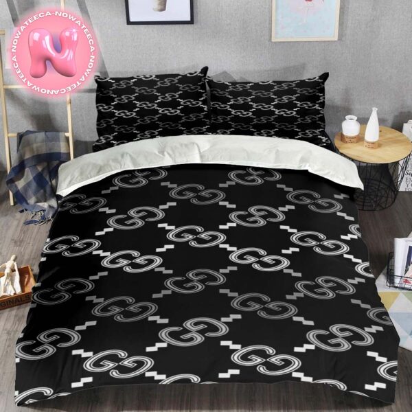 Gucci Luxury Brand Monogram Pattern Black Logo Stripe Duvet Cover Bedding Set