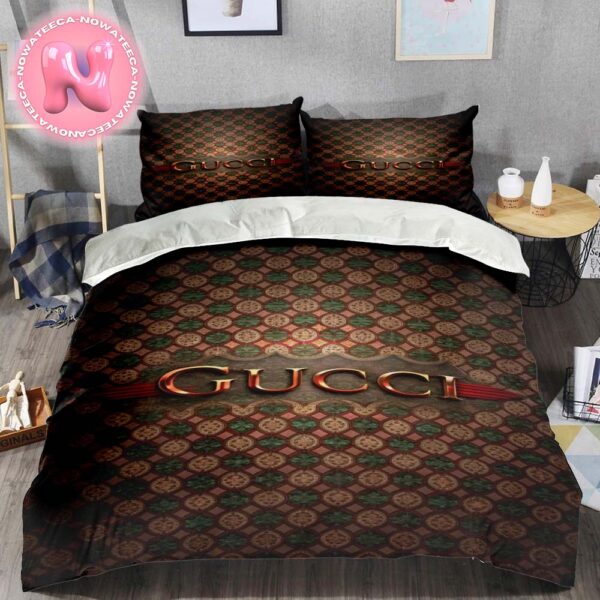 Gucci Signature Logo Vintage Luxury Monogram Background Bedding Set