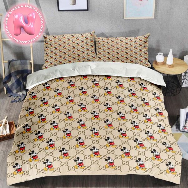 Gucci x Mickey Mouse Luxury Brand Monogram Vintage Pattern Logo Stripe Duvet Cover Bedding Set