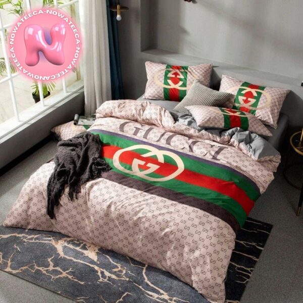 Luxury Gucci Big Logo Vintage Pink Monogram Background Bedding Set